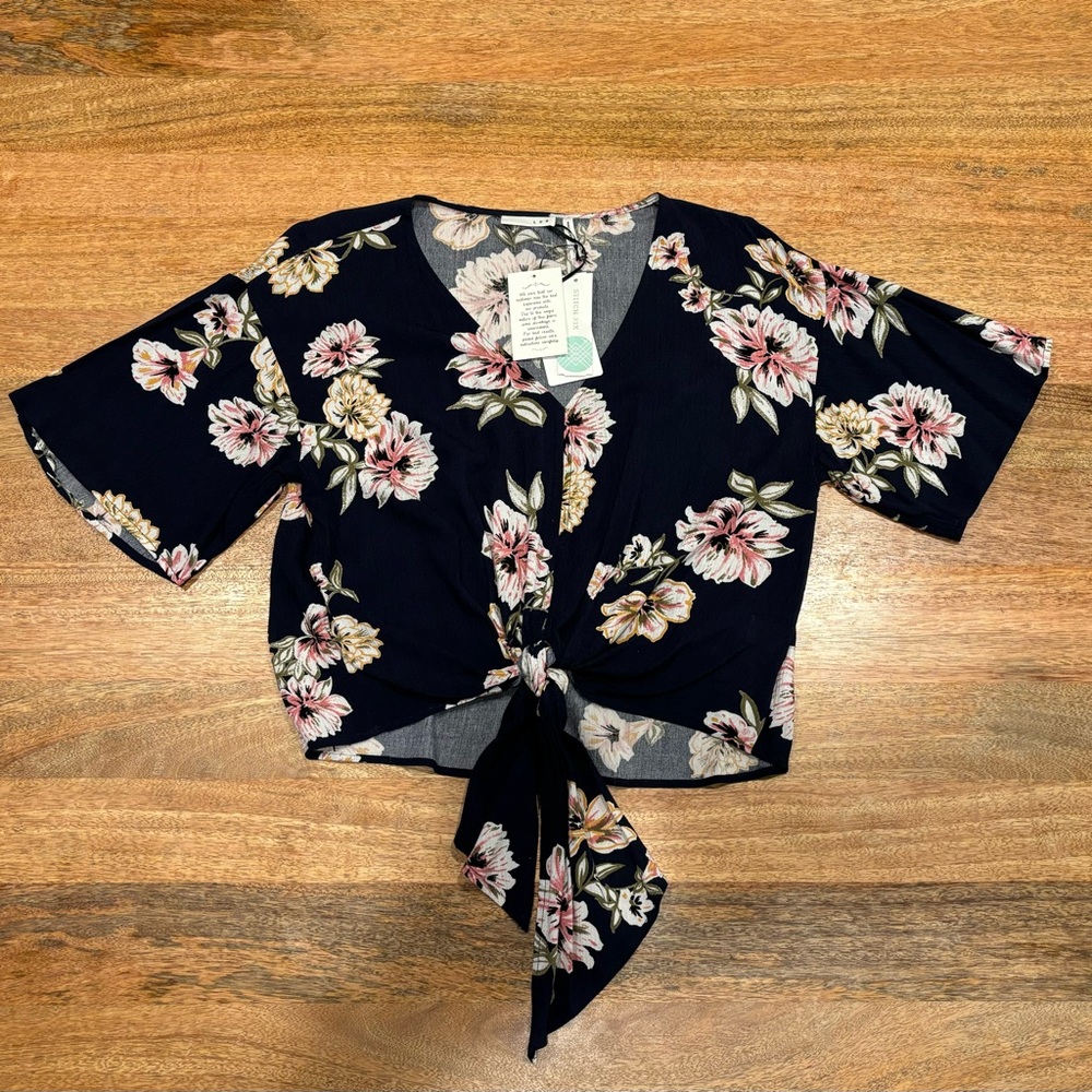 Blue Floral Blouse with a tie at the waist - Size Small - NWT